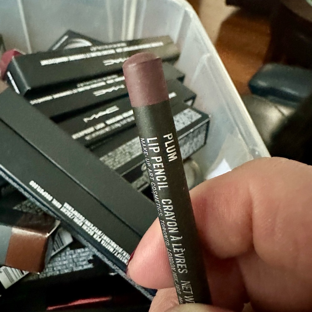 MAC Cosmetics Plum Lip Liner